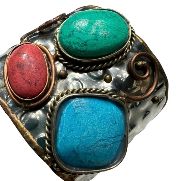 Navajo Inspired Three Stone Wide Cuff Silver Bracelet - Picture 9 of 10